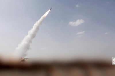 Houthi tuyên bố tấn công Riyadh và Yanbu, căng thẳng với Saudi Arabia leo thang