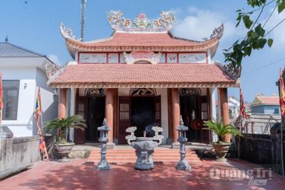 Di tích lịch sử nhà thờ họ Phạm thôn La Hà