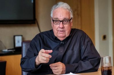 Ai sẽ thay thế Warren Buffett cầm lái đế chế nghìn tỷ USD?