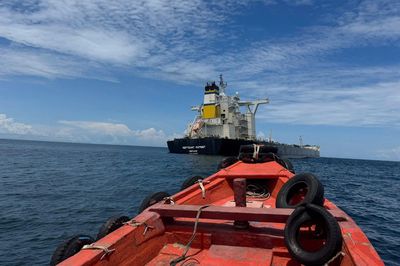 Tàu chở hơn 174.000 tấn quặng gặp sự cố ngoài khơi Quảng Ngãi