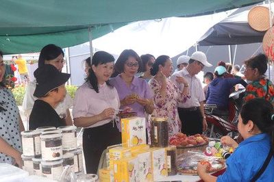 Phường Bạch Mai đẩy mạnh tuyên truyền vận động nhân dân sử dụng hàng Việt