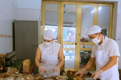 Cận cảnh làng bánh Trung thu truyền thống ở ngoại thành Hà Nội