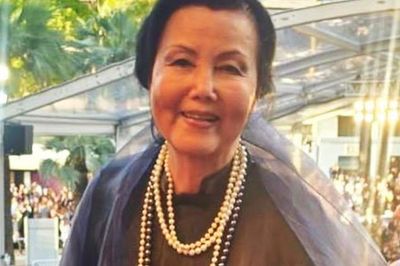 Nghệ sĩ Kiều Chinh nặng lòng rời Việt Nam về Mỹ