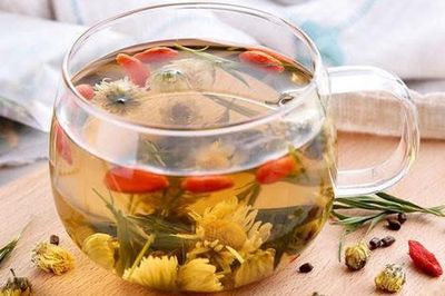 4 loại trà thảo dược giúp điều hòa khí huyết theo Y học cổ truyền