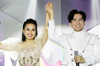 Anh Bo Đan Trường hội ngộ dàn sao Làn Sóng Xanh, 'người tình âm nhạc' nói gì?