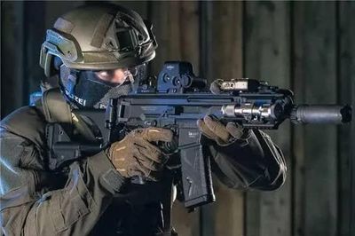 Đặc nhiệm Đức từ bỏ tiểu liên MP5SD để sử dụng súng trường nhỏ gọn G39 đặc biệt