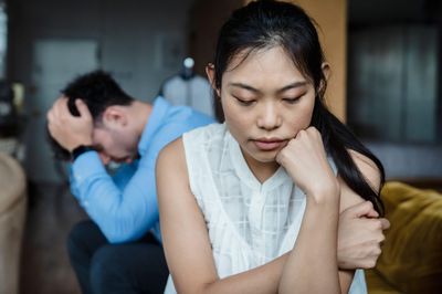 Chia tay vì 'ngoại tình tài chính'
