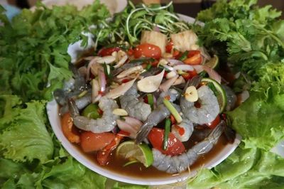 Lời khuyên cho những người 'đam mê' hải sản sống