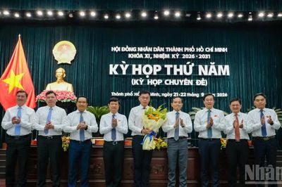 Đồng chí Trương Minh Huy Vũ được bầu giữ chức Phó Chủ tịch Ủy ban nhân dân Thành phố Hồ Chí Minh