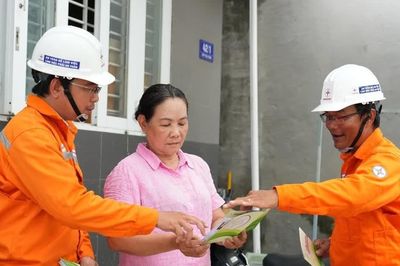 EVNHCMC sẵn sàng các phương án bảo đảm an toàn điện mùa mưa bão