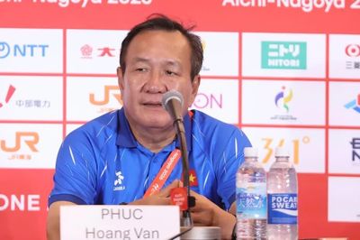 Huấn luyện viên Hoàng Văn Phúc: Toàn đội đã nỗ lực để giành vé vào tứ kết