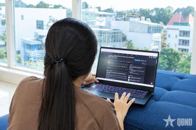 Từ người tìm việc đến 'mắt xích' lừa đảo...