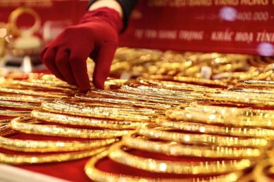 Giá vàng hôm nay (chiều 21-9): Đồng loạt giảm