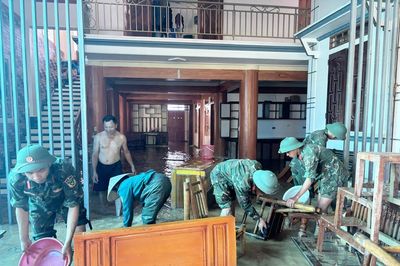 Trung đoàn 48 hơn 200 cán bộ chiến sĩ giúp dân nhanh chóng ổn định cuộc sống