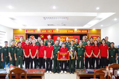 Tuyên dương CLB bóng chuyền Binh chủng Thông tin – Binh đoàn 19 vô địch U23 quốc gia