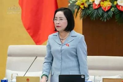 Đề xuất cấm triệt để thuốc lá điện tử, siết chặt điểm bán thuốc lá