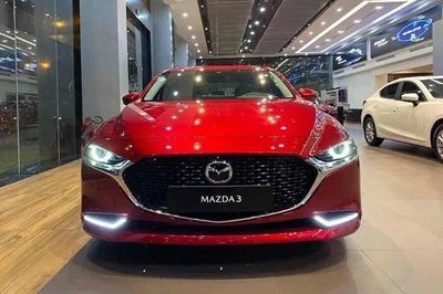 Mazda3 bán chạy nhất phân khúc sedan cỡ C tại Việt Nam tháng 8/2026