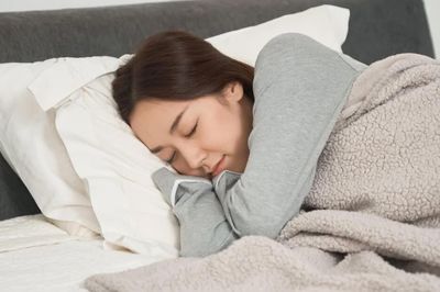 5 tác hại khi nằm lâu trên giường