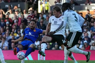 Man Utd tái lập kỷ lục buồn ở Ngoại hạng Anh