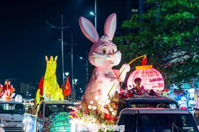 Tết Trung thu ở khu du lịch sôi động bậc nhất Quảng Ninh