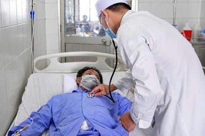 Cứu sống người đàn ông ở Cần Thơ bị 2 thanh sắt đâm xuyên cơ thể