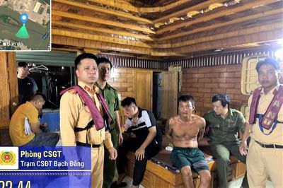 Phát hiện nhóm người sử dụng ma túy trên thuyền máy
