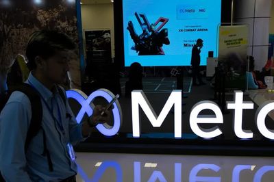 Facebook và hàng loạt ứng dụng của Meta đồng loạt 'sập' trên toàn thế giới
