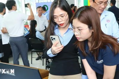 Chuyển đổi số từ cơ sở ở tỉnh Tây Ninh: Lấy người dân làm trung tâm