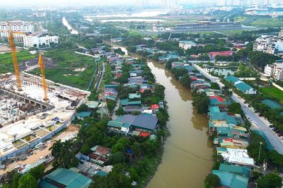 Hiện trạng ven sông Nhuệ trước chỉ đạo kiểm tra của Chủ tịch Hà Nội