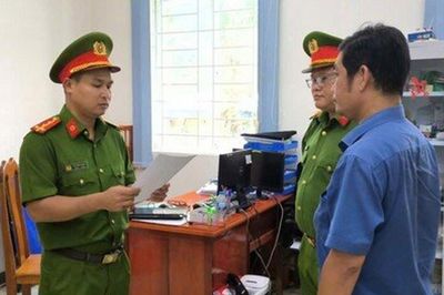 Khởi tố nguyên kế toán trưởng Trung tâm Phát triển quỹ đất thành phố Long Xuyên