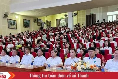 Khoa Chính trị - Luật, Trường Đại học Hồng Đức chào đón tân sinh viên