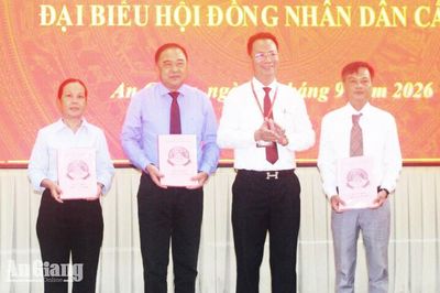 Bồi dưỡng kỹ năng hoạt động cho 203 đại biểu HĐND cấp xã