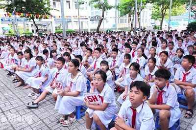 Hơn 1.400 giáo viên, học sinh được tuyên truyền an toàn giao thông