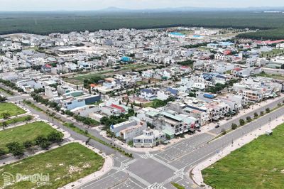 Nâng quy mô các khu tái định cư