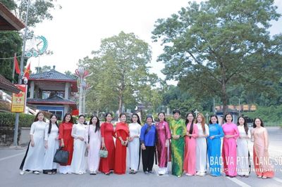 Đoàn đại biểu Hội LHPN tỉnh tham dự Vòng chung kết Cuộc thi thương mại điện tử xuyên biên giới Trung - Việt năm 2026