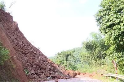 Chưa thể thông tuyến đường tỉnh 316E, tại Km11 qua xã Xuân Đài