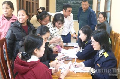 Thu ngân sách 'về đích' sớm