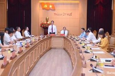 Thành ủy Huế tổ chức Hội nghị triển khai quyết định của Bộ Chính trị về công tác cán bộ