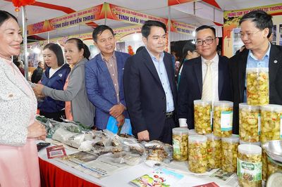 Quảng Trị phấn đấu tổng mức bán lẻ hàng hóa và doanh thu dịch vụ năm 2026 đạt 79.000 tỷ đồng