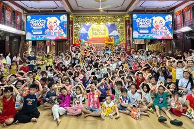 Chương trình 'Trăng sáng mái chùa - vui Tết Trung thu' tại Quan Âm tu viện (TP.HCM)