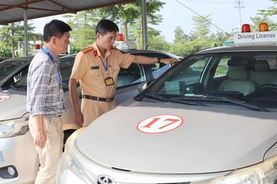 Hà Nội: Chấn chỉnh việc chấp hành an toàn giao thông, ngăn xe tập lái vi phạm