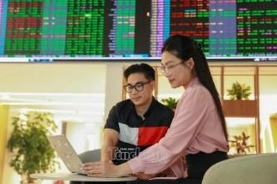 Thị trường chứng khoán Việt Nam chuyển từ tăng quy mô sang nâng chất lượng