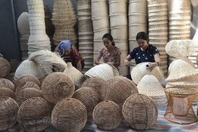 Hộ kinh doanh cung cấp dịch vụ qua nền tảng quốc tế thì phải khai, nộp thuế thay nhà thầu nước ngoài không?