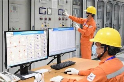Xóa bù chéo giá điện, không chuyển rủi ro đầu tư sang nhà nước và người dùng