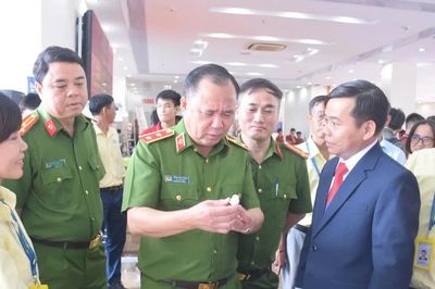 Trường Cao đẳng Kỹ nghệ II mở rộng mô hình đào tạo gắn với thực tế