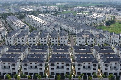 Lãi suất thả nổi tăng tạo áp lực lớn lên người mua nhà
