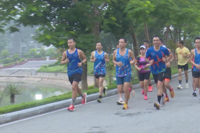 Hòa Bình Park Runners - Chạy vì hòa bình