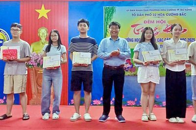 Ấm áp đêm Trung thu, lan tỏa tinh thần khuyến học ở Tổ dân phố 32 Hòa Cường Bắc, Đà Nẵng