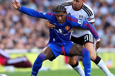 Manchester United gặp thêm vấn đề về lực lượng sau trận Fulham
