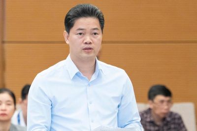 Đề xuất quy định kiểm tra căn cước nếu nghi người mua thuốc lá dưới 18 tuổi